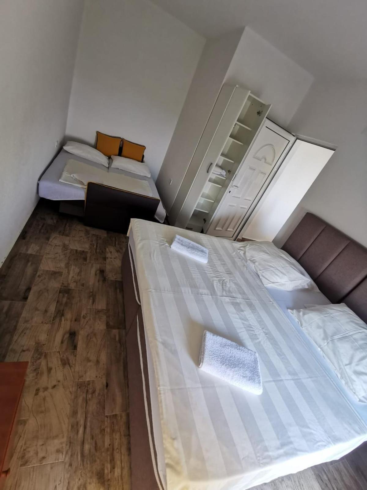 בודווה Apartments Bibic מראה חיצוני תמונה
