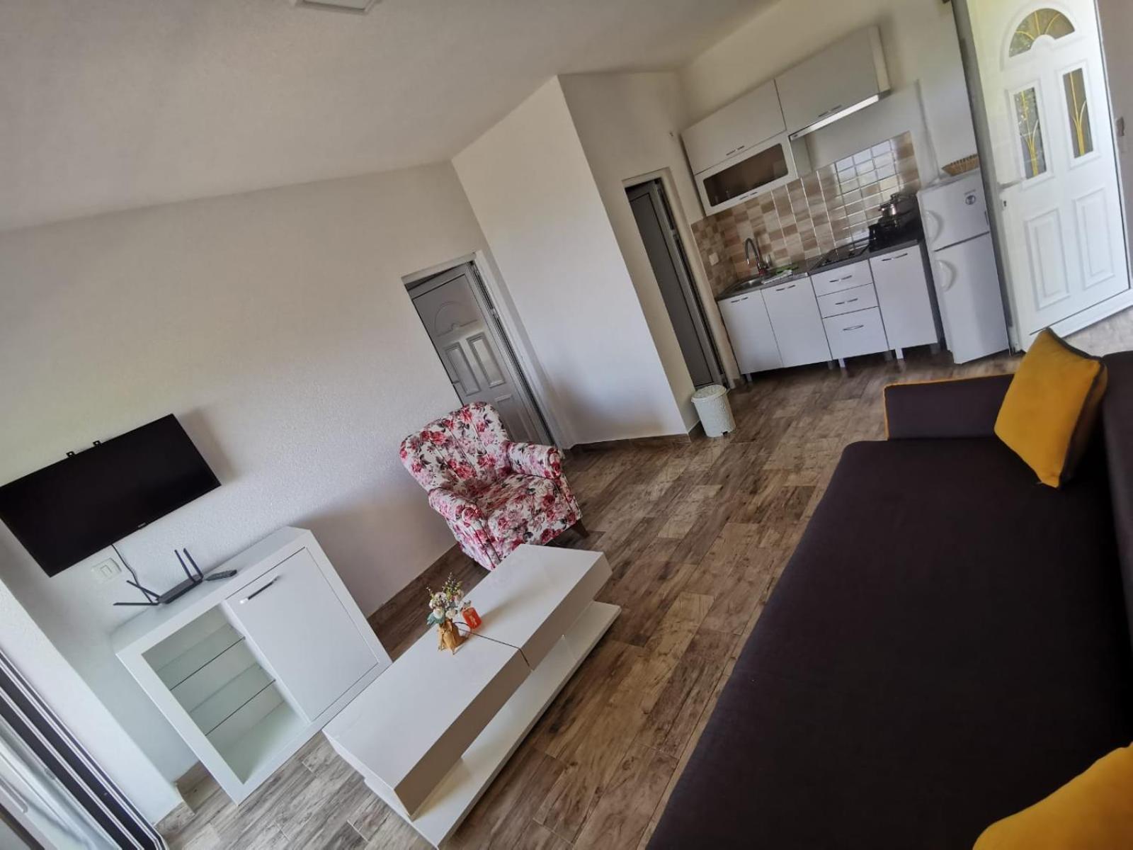 בודווה Apartments Bibic מראה חיצוני תמונה