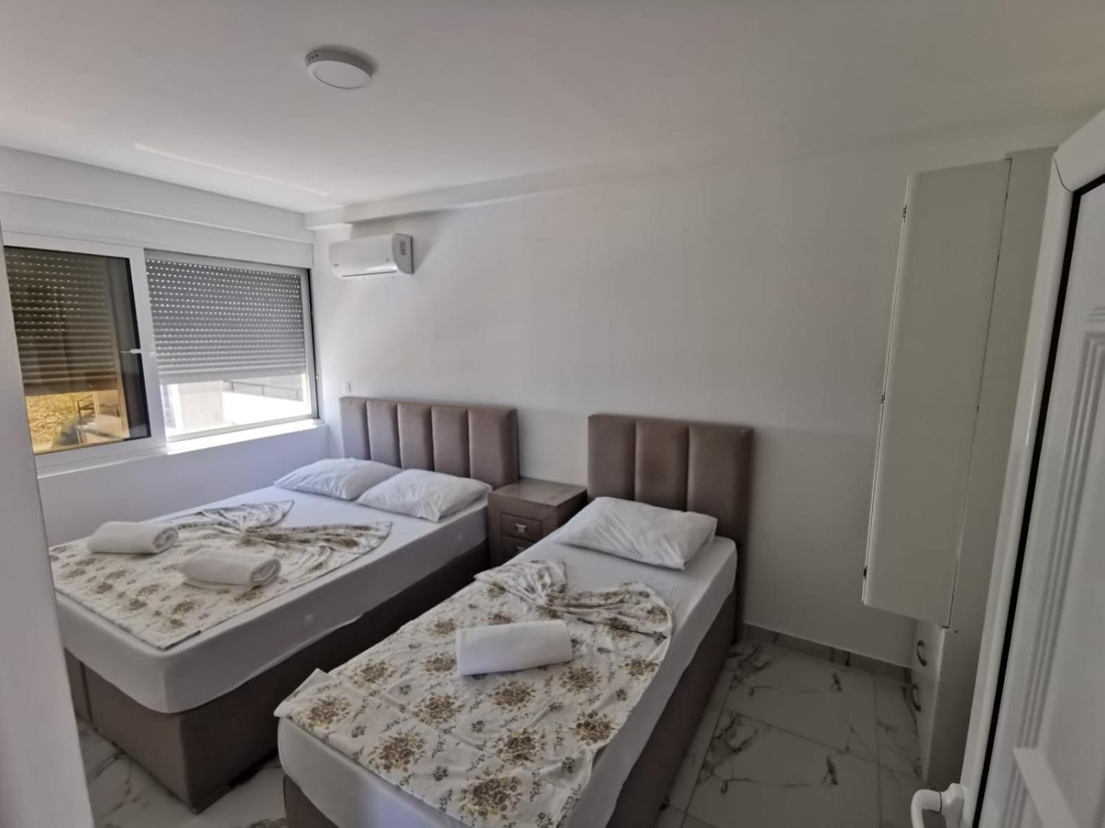 בודווה Apartments Bibic מראה חיצוני תמונה