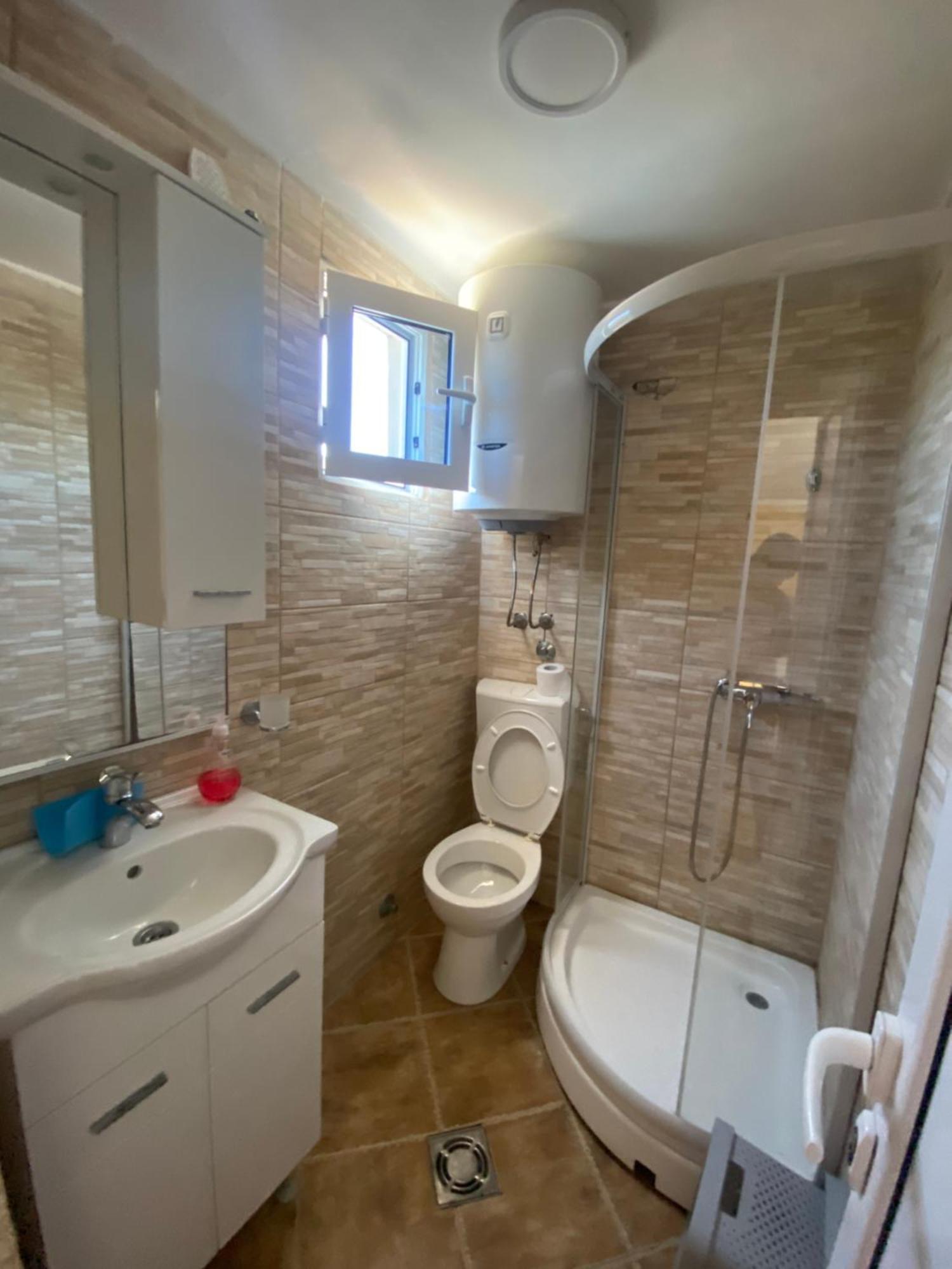 בודווה Apartments Bibic מראה חיצוני תמונה