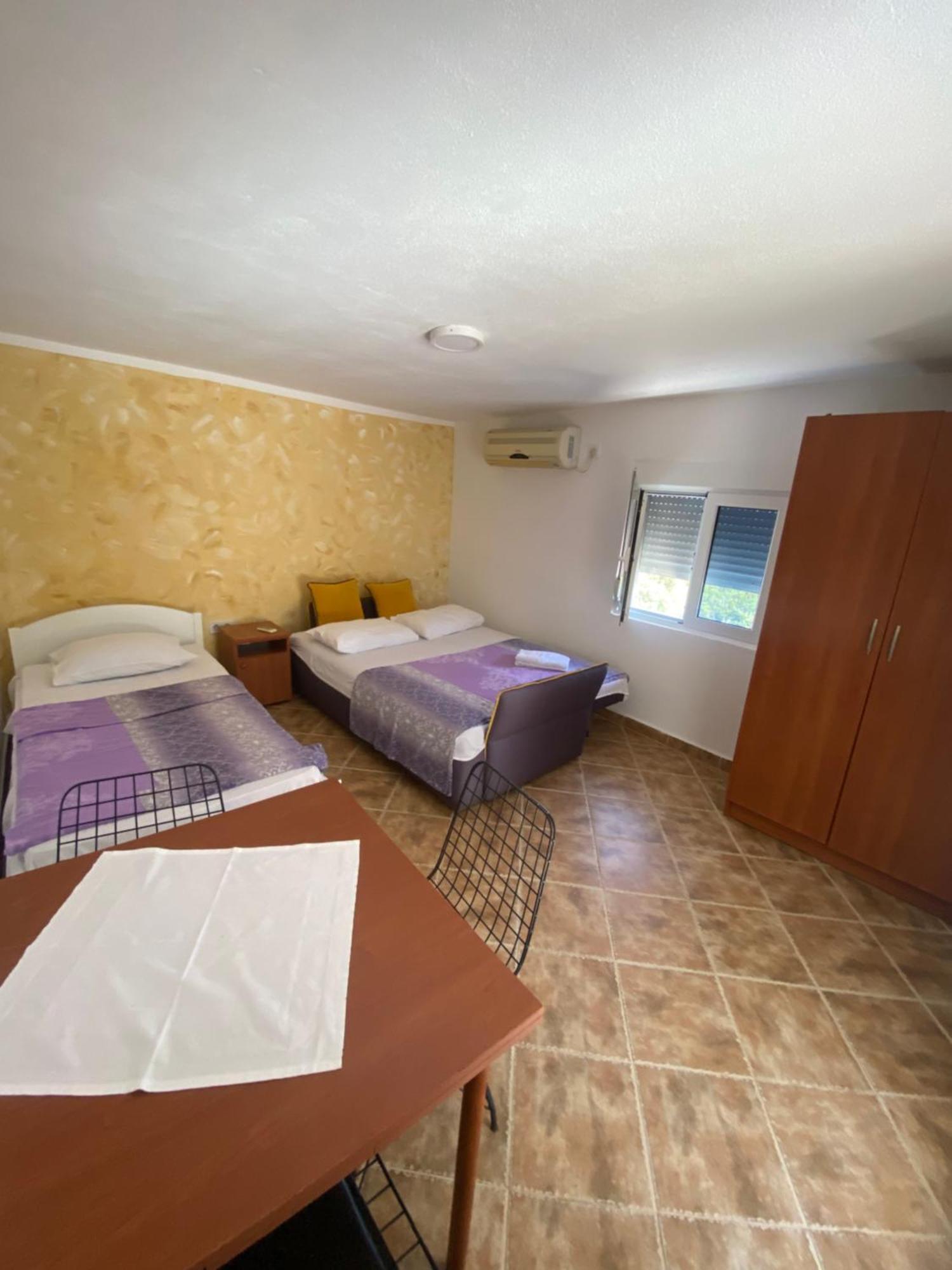 בודווה Apartments Bibic מראה חיצוני תמונה