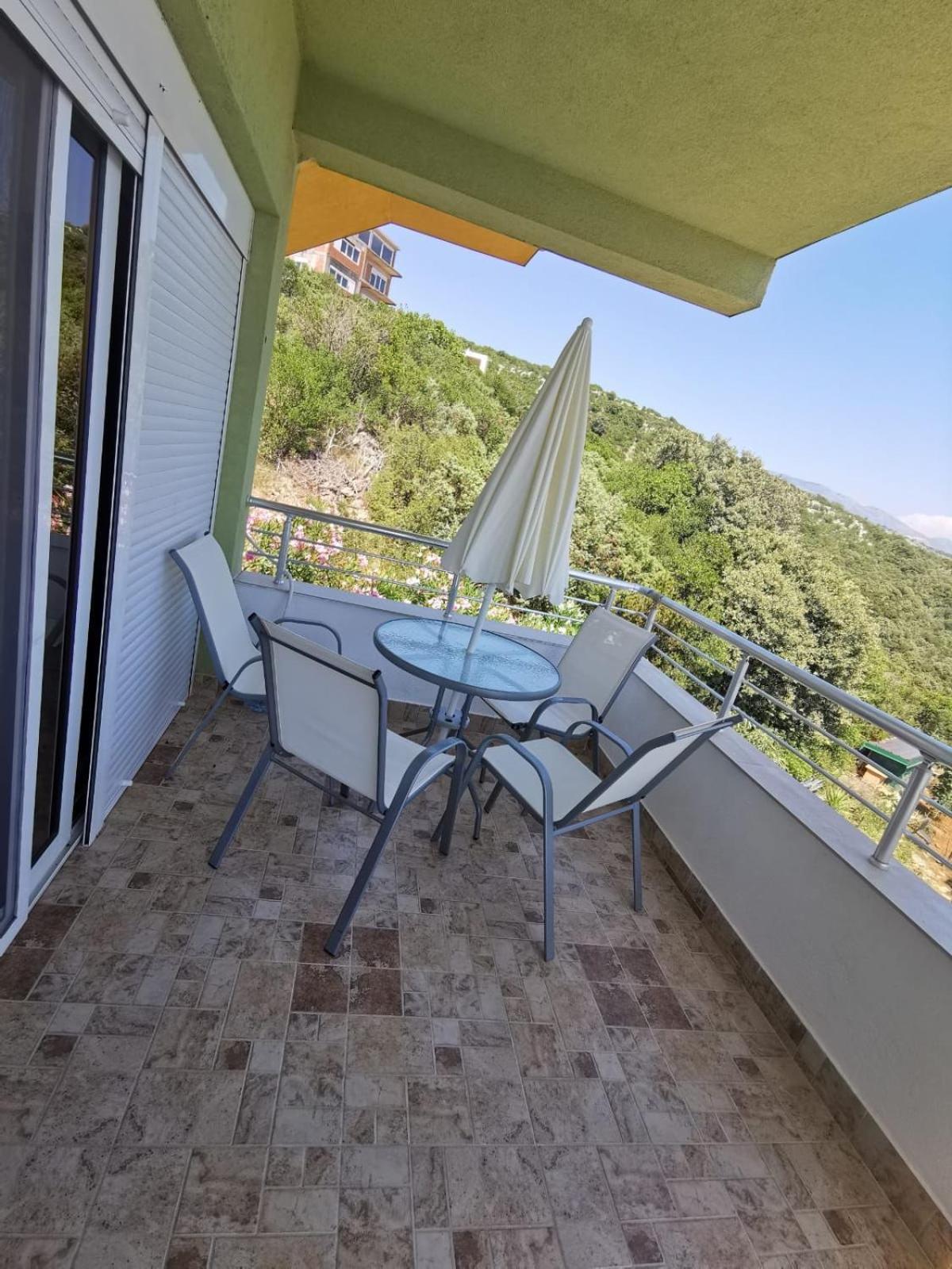 בודווה Apartments Bibic מראה חיצוני תמונה