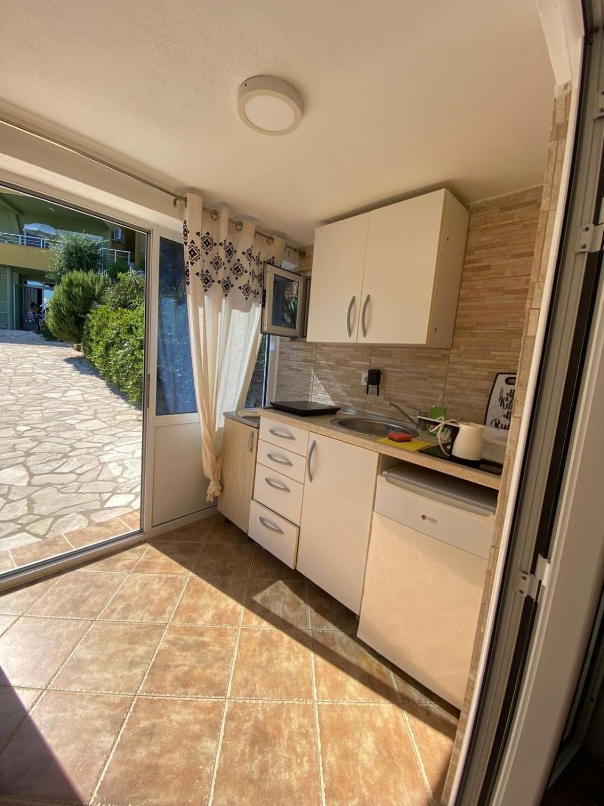 בודווה Apartments Bibic מראה חיצוני תמונה