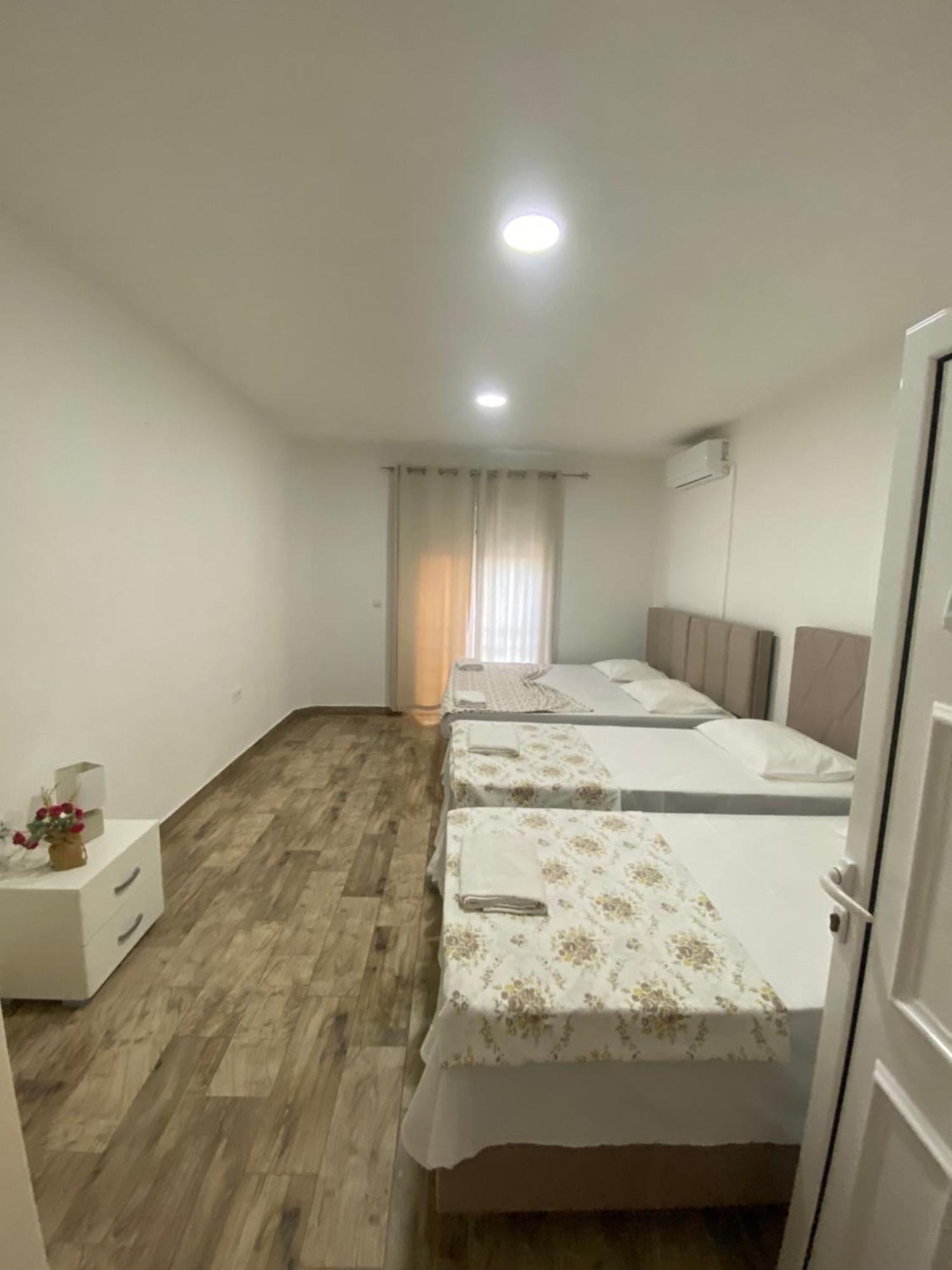 בודווה Apartments Bibic מראה חיצוני תמונה